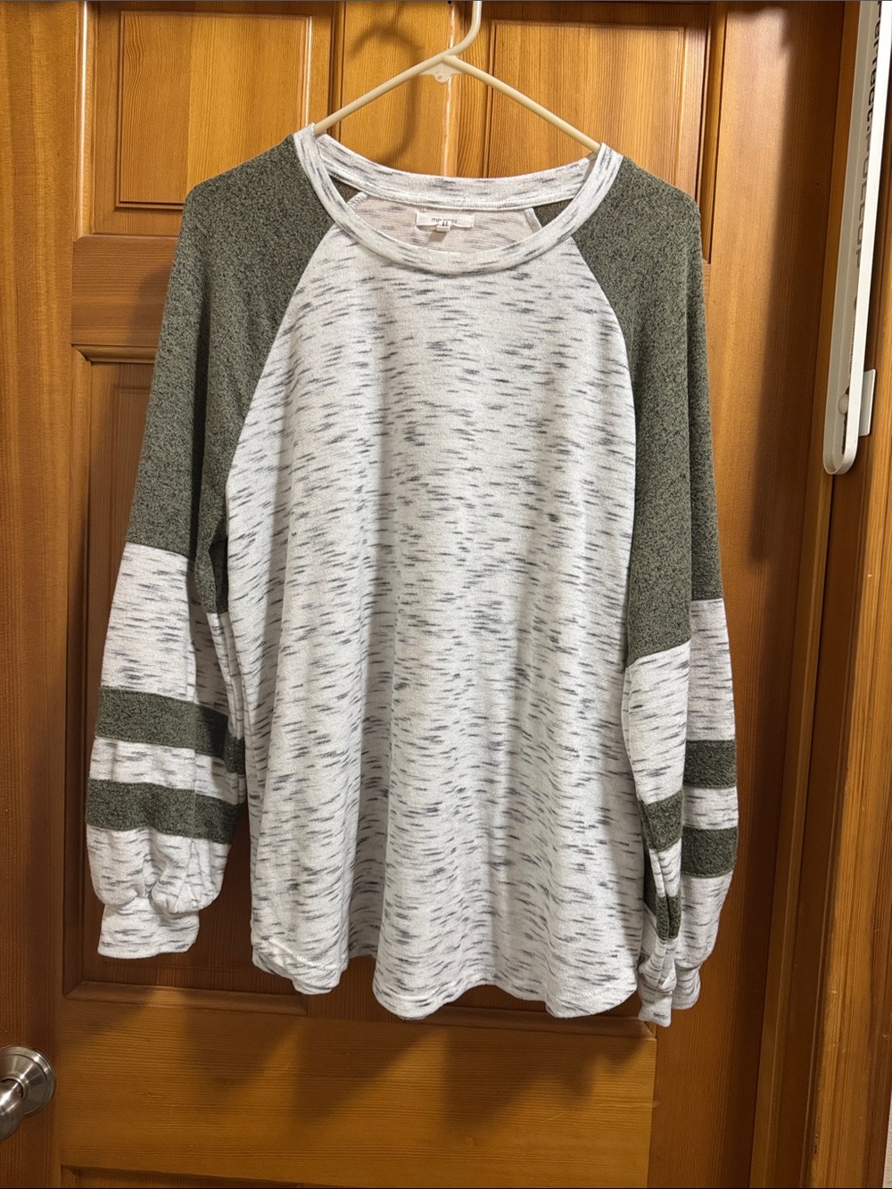 Maurices Two-Tone Raglan Pullover in Olive & Heather White